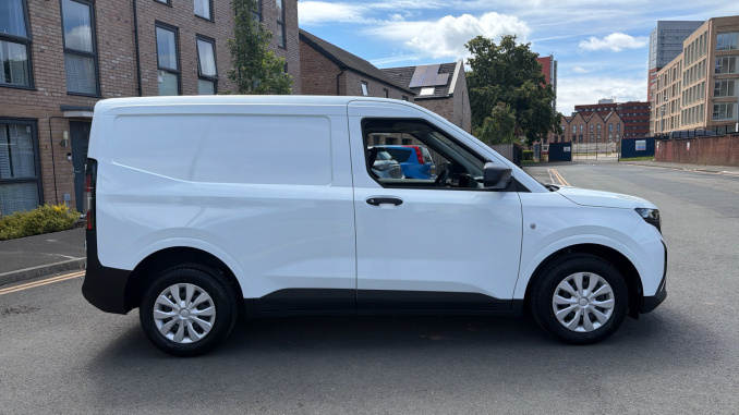 Ford Transit Courier Diesel 1.5 EcoBlue Trend Van - Image 9